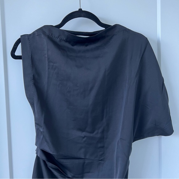 Oak & Fort ASYMMETRICAL BAT SLEEVE MINI DRESS. NWT - Picture 5 of 10